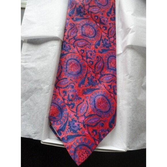 Vintage Men’s KIPPER Bright Purple Red Paisley Tie Campus Corners 100% Silk NWOT - Picture 1 of 5
